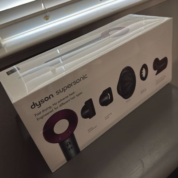 Dyson Supersonic Hair Dryer (Pink) - Picture 1 of 3
